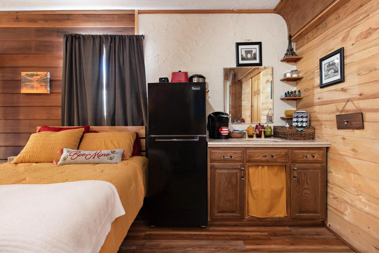 Wanderer Studio, An Off Grid Mountain Guest Studio With Fantastic Views Glenwood Springs Extérieur photo